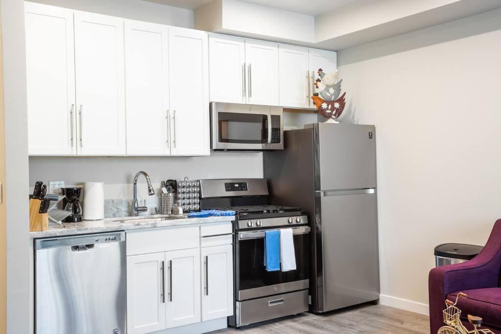 1-Bedroom With Cali King Size Bed In San Diego Eksteriør bilde