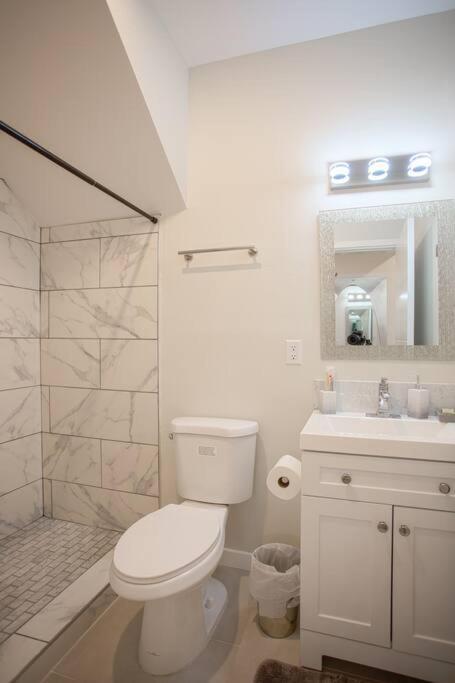 1-Bedroom With Cali King Size Bed In San Diego Eksteriør bilde