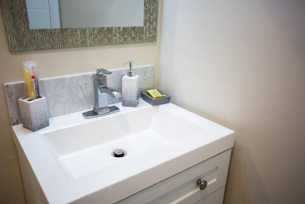 1-Bedroom With Cali King Size Bed In San Diego Eksteriør bilde