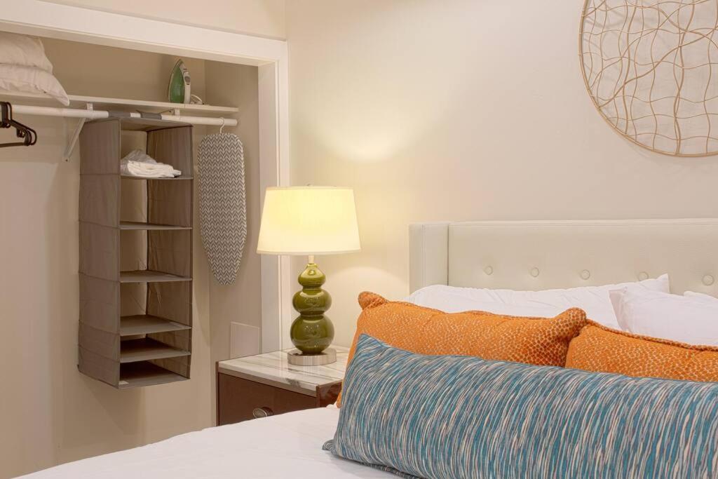 1-Bedroom With Cali King Size Bed In San Diego Eksteriør bilde
